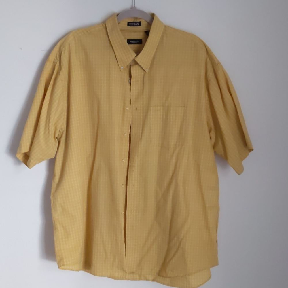 Van Heusen Short Sleeve Collared Shirt